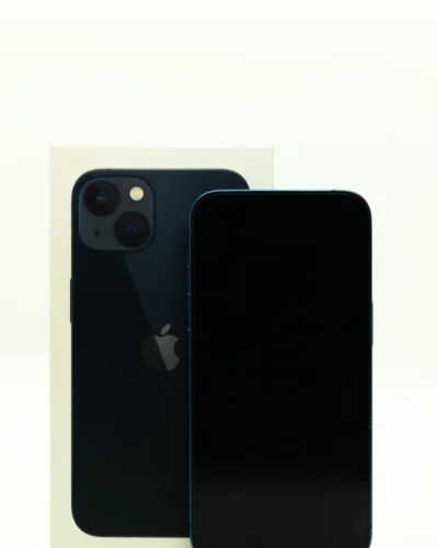 iPhone 13